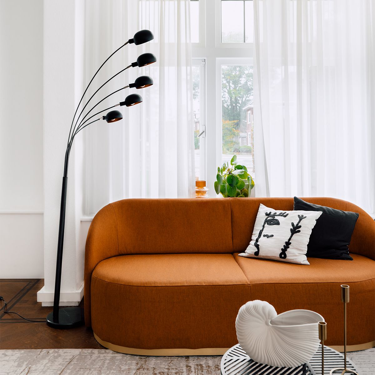 Design vloerlamp zwart met goud 5-lichts - Sixties Marmo