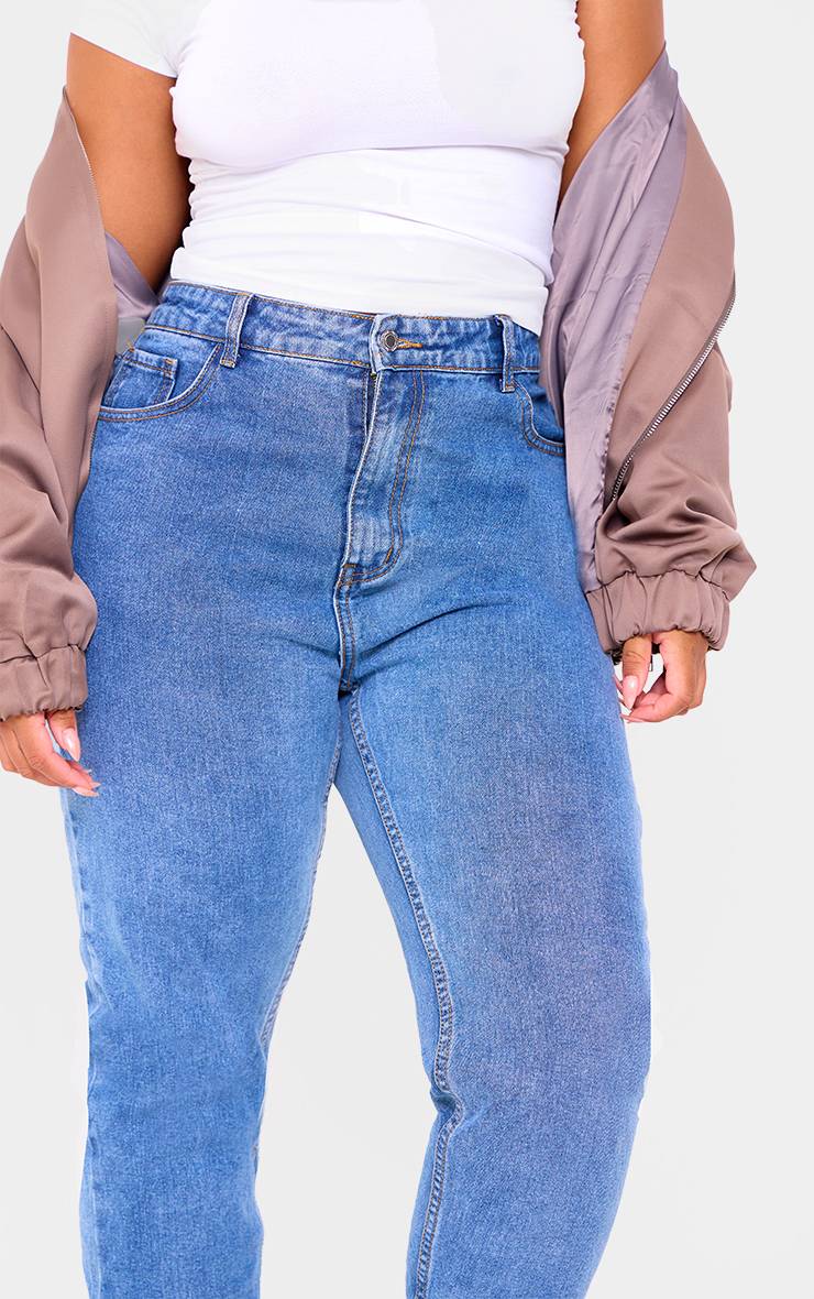 Mid Blue Wash Jean Mom Délavé Taille Mi-haute Grande Taille