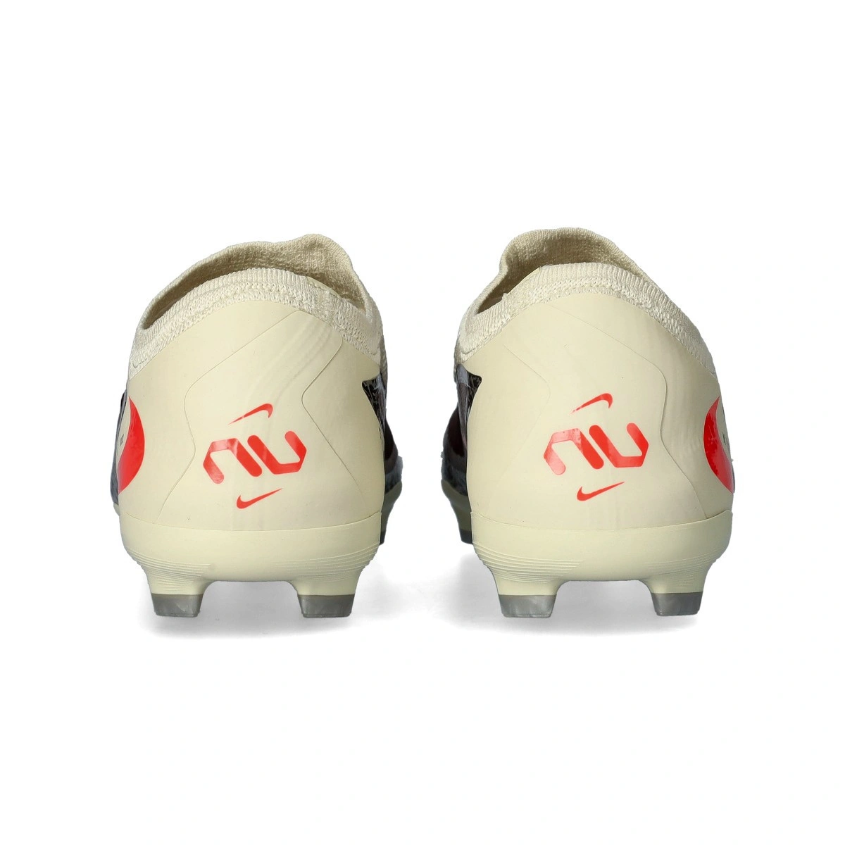 Chuteira Nike Phantom 6 Low Pro FG/MG Criança