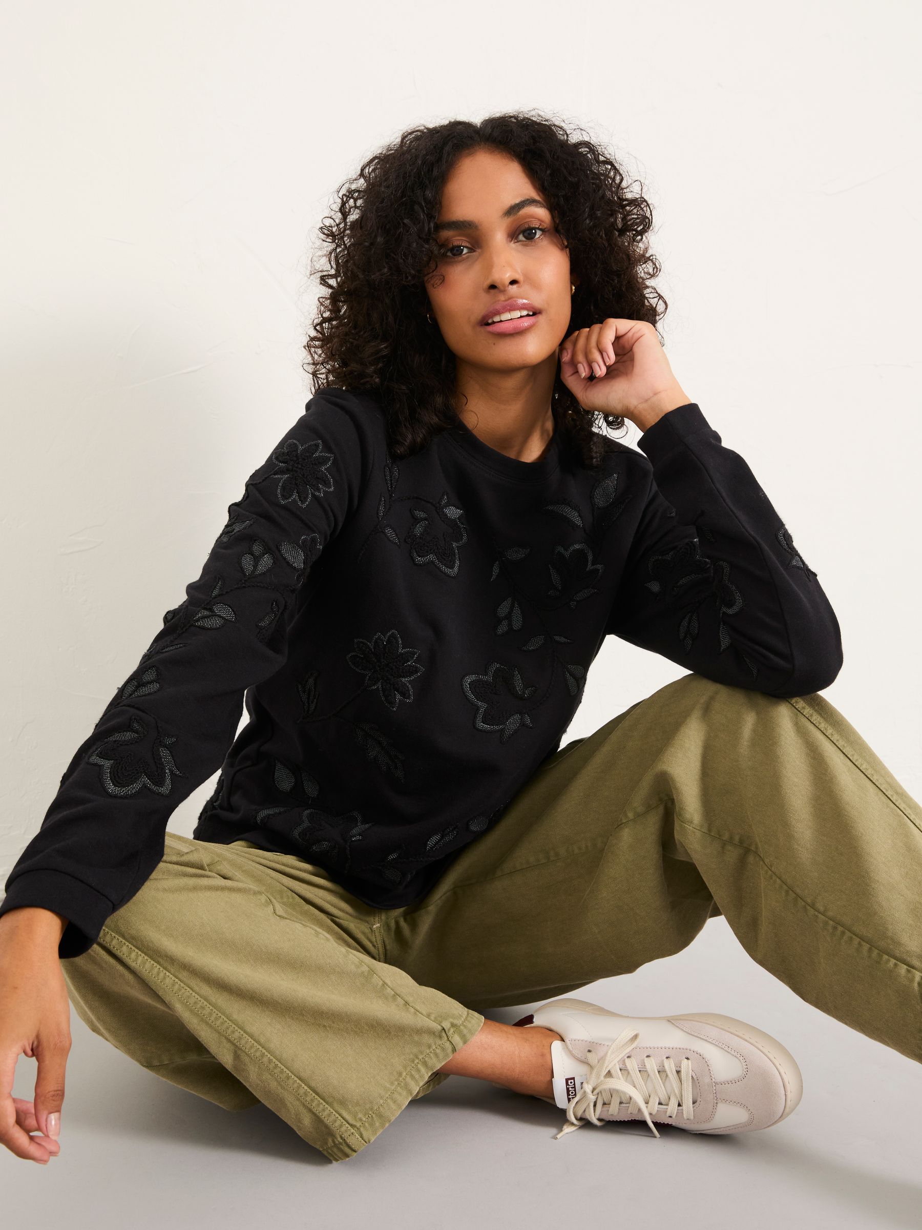 FatFace sweatshirt met geborduurd logo en ronde hals
