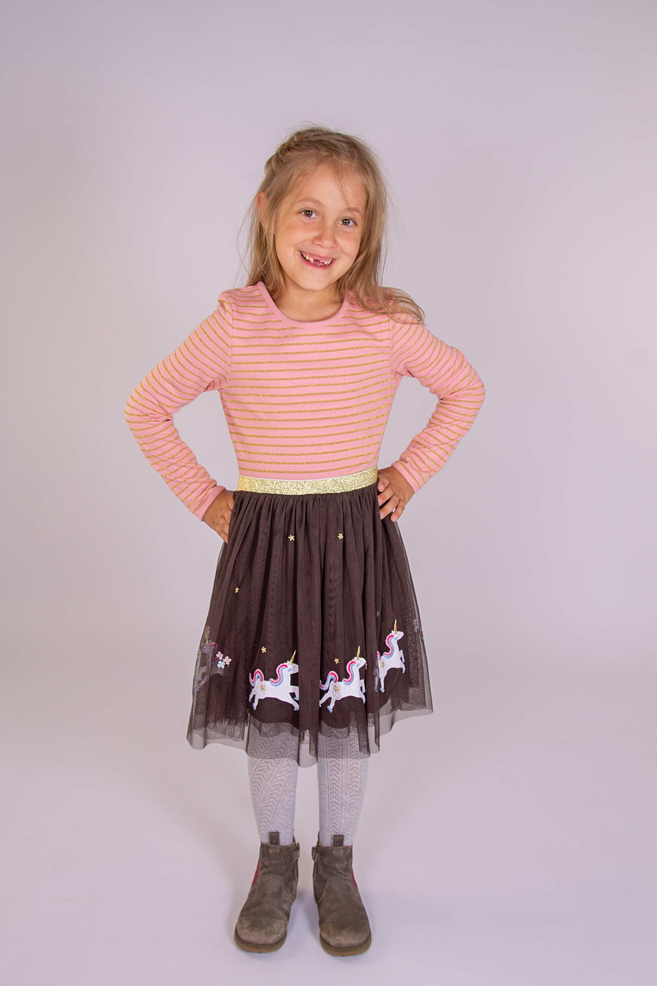 happy girls Midikleid mit hochwertigen Einhorn-Applikationen am Saum