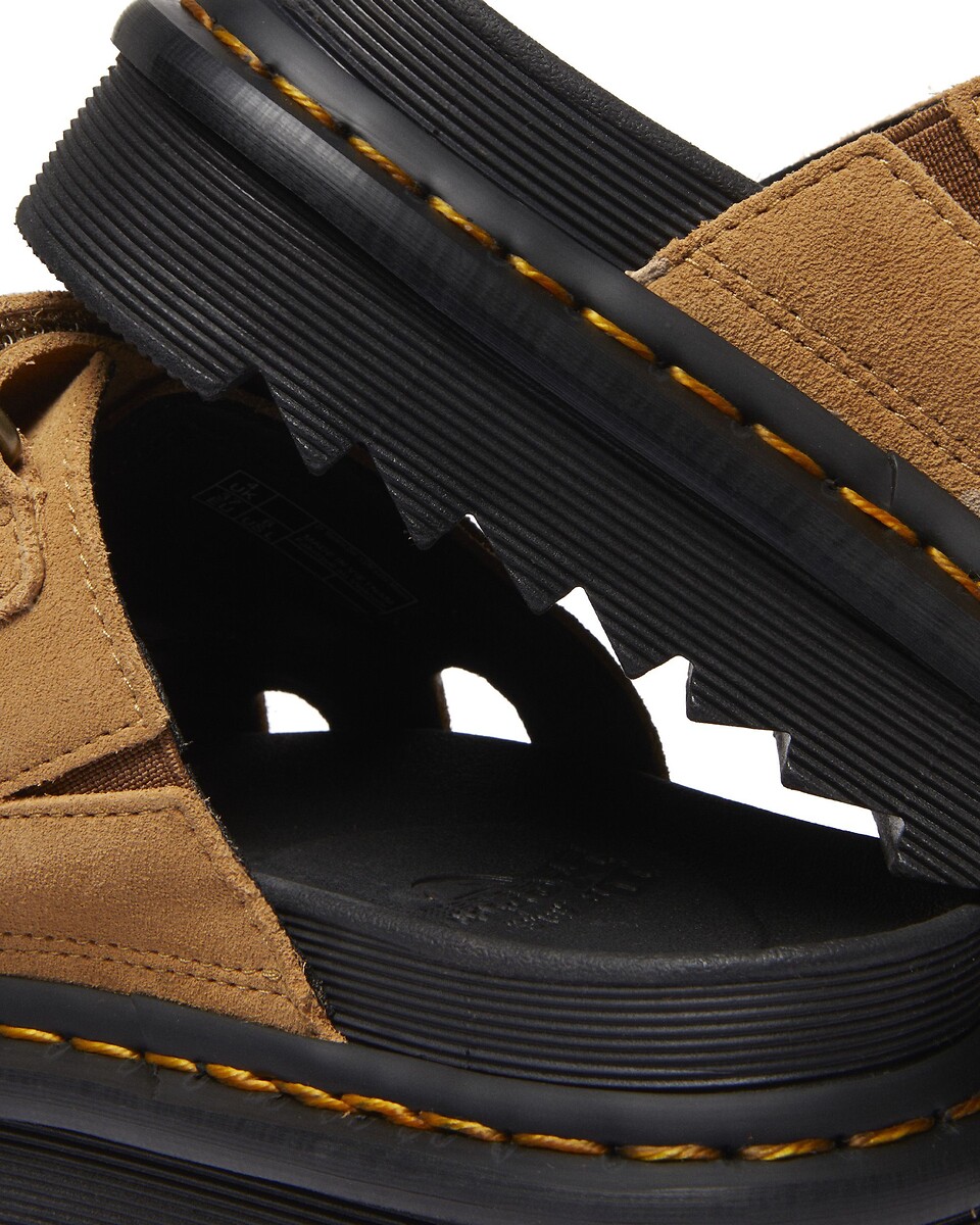DR. MARTENS<br>Chinelo Rain em Camurça Bege