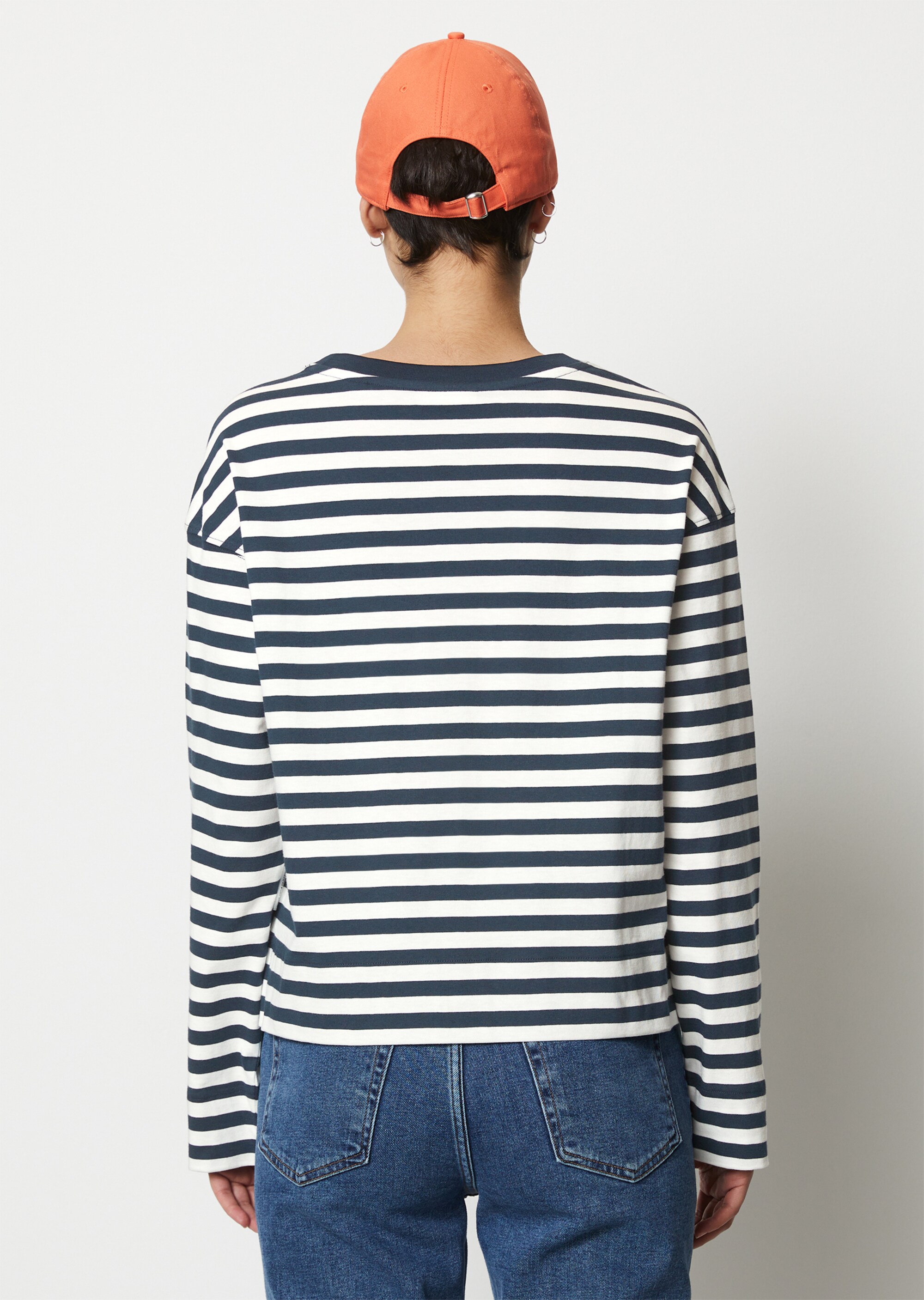 Ringel-Longsleeve loose aus garngefärbter Bio-Baumwolle