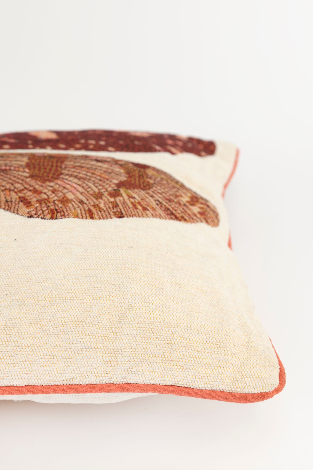 Oranje jacquard kussen dragonfly