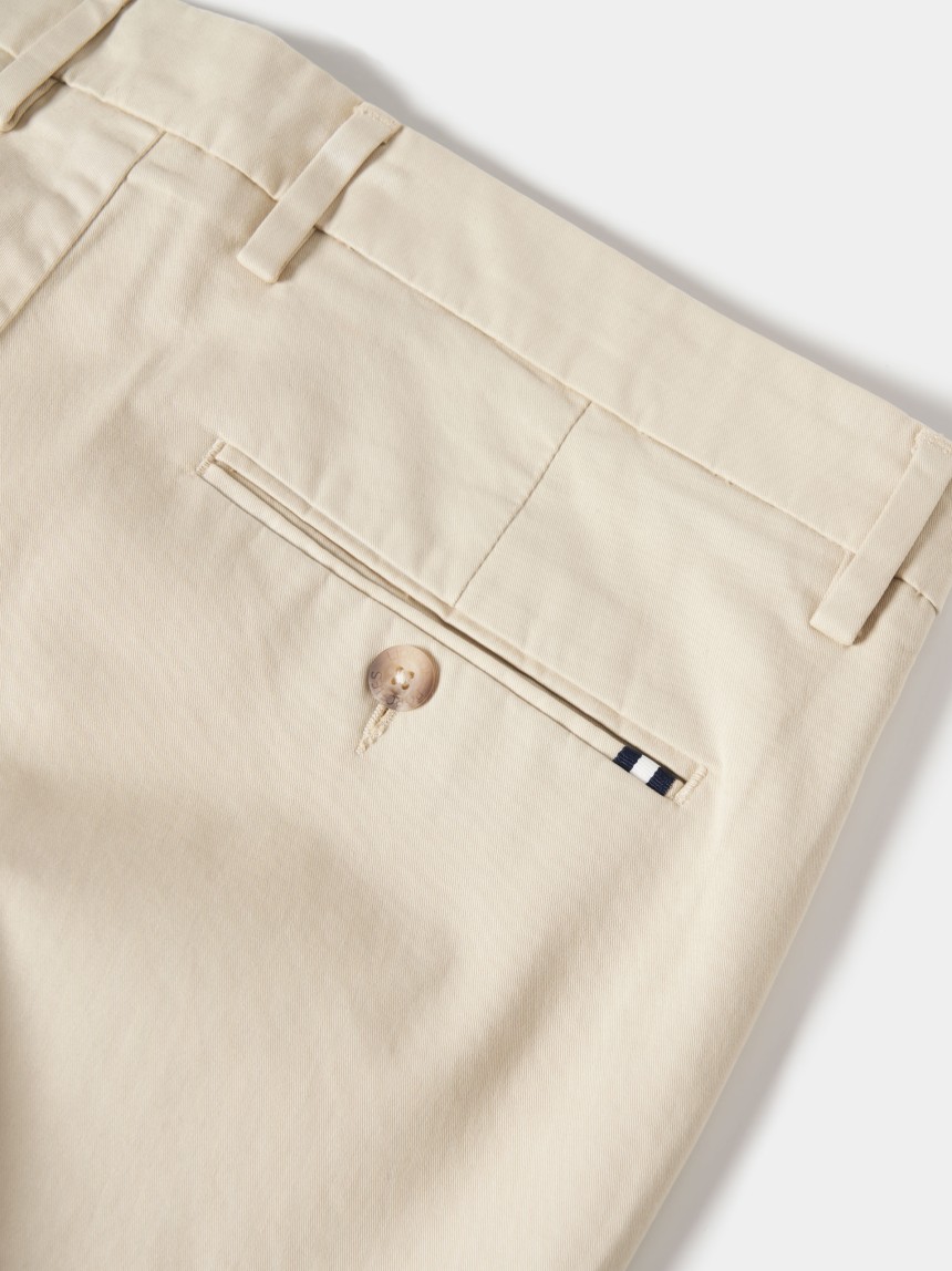 Calças chino slim fit