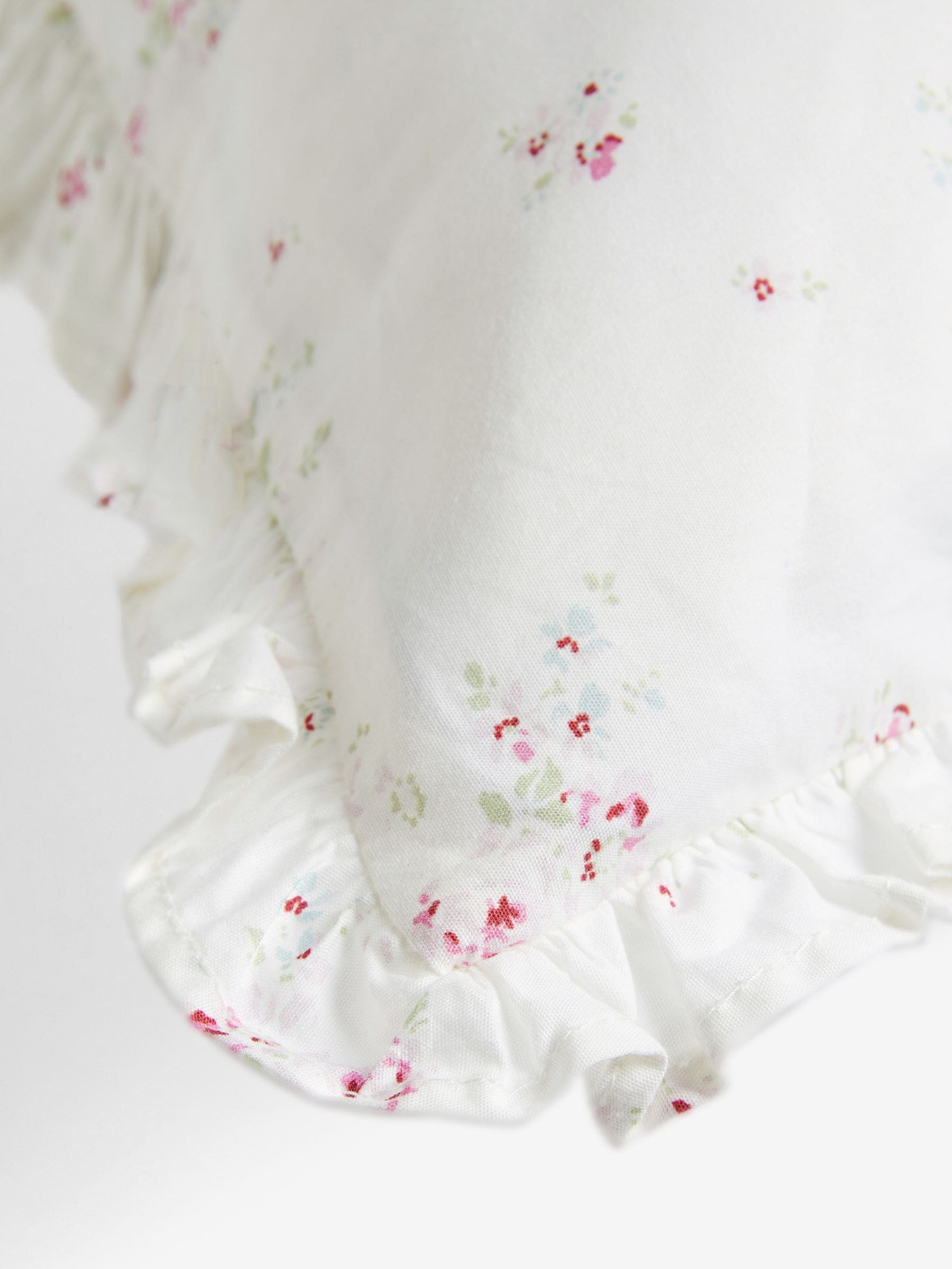 Shabby Chic by Rachel Ashwell® Rosabelle petite ruches 200-draads kussensloopset van 2