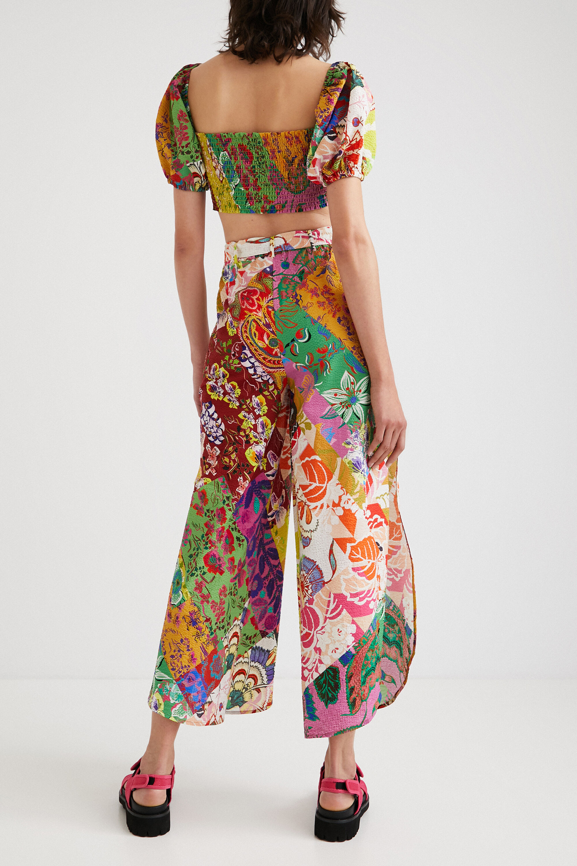 Blouse courte M. Christian Lacroix