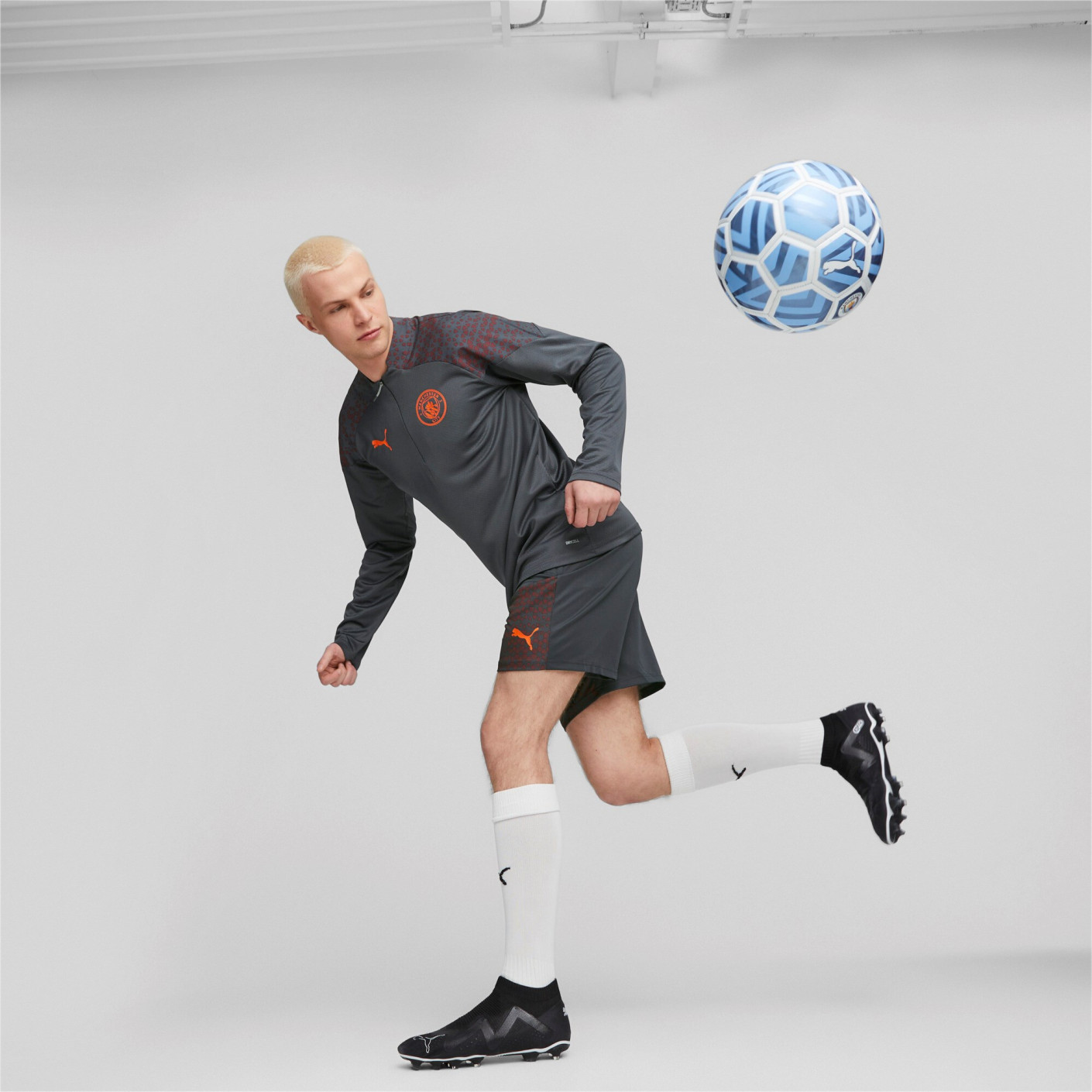 PUMA Manchester City Trainingsbroekje 2023-2024 Donkergrijs Rood Oranje