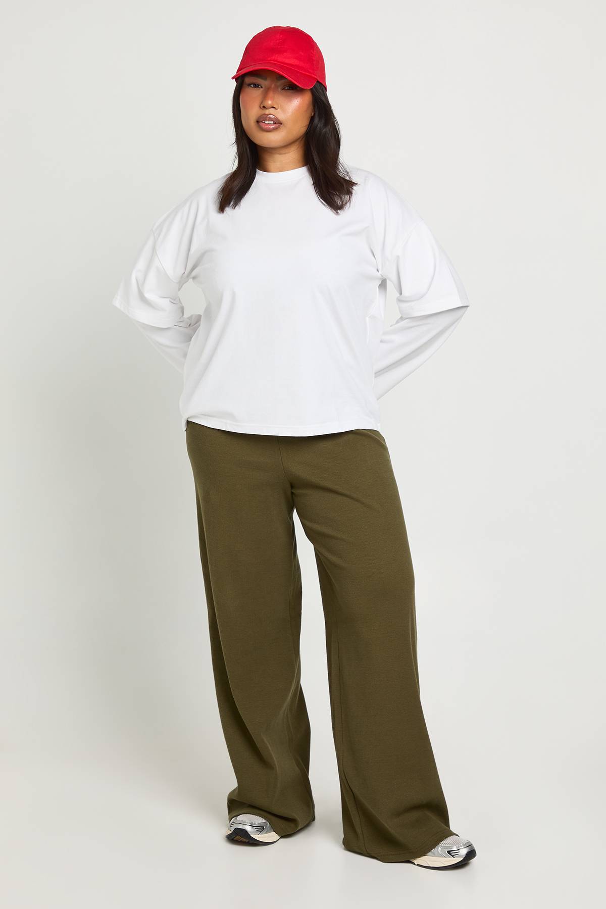 boohoo Pantalon Droit Côtelé Basique Grande Taille
