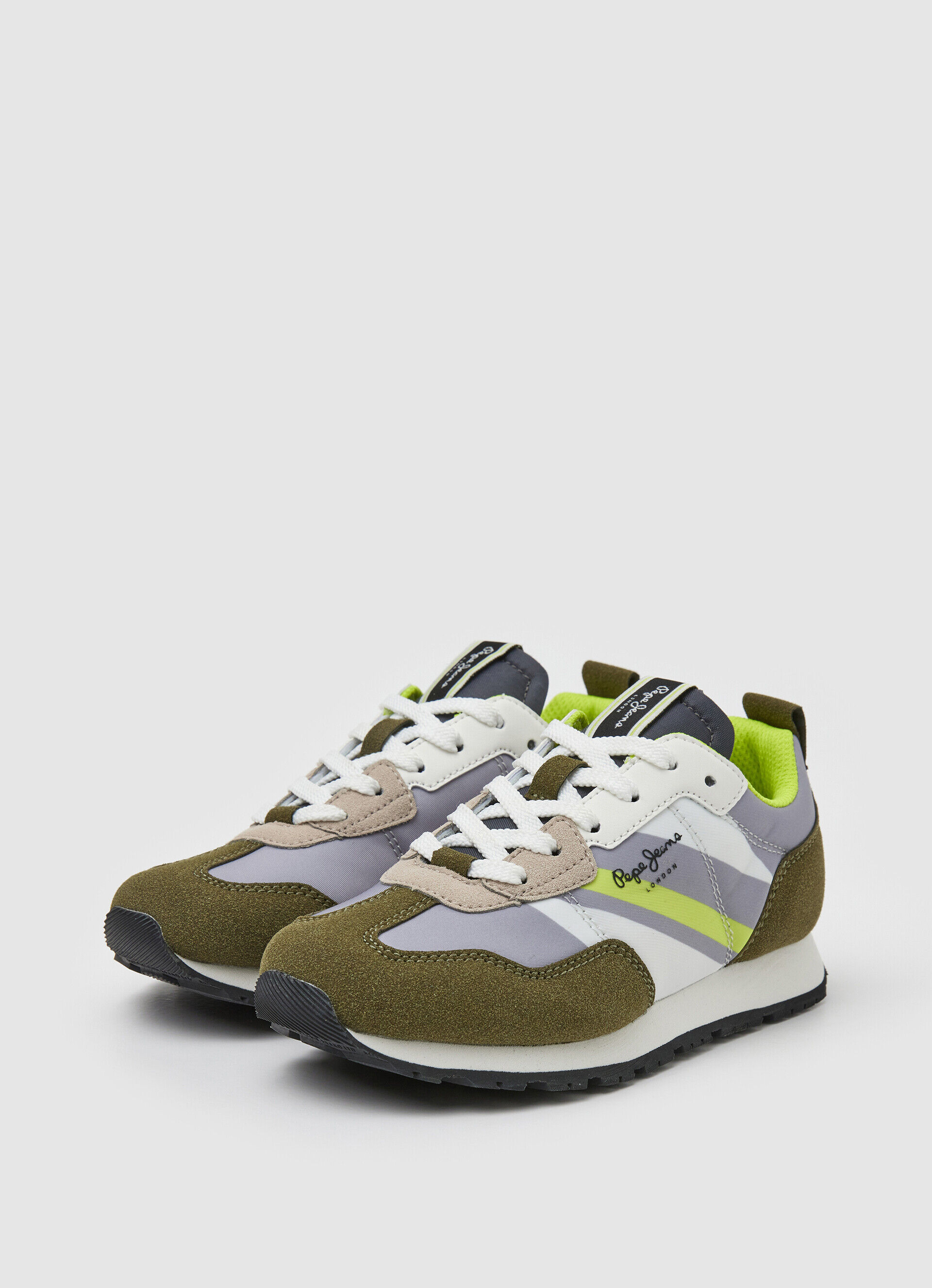 Tênis FOSTER com estampa combinada - verde militar