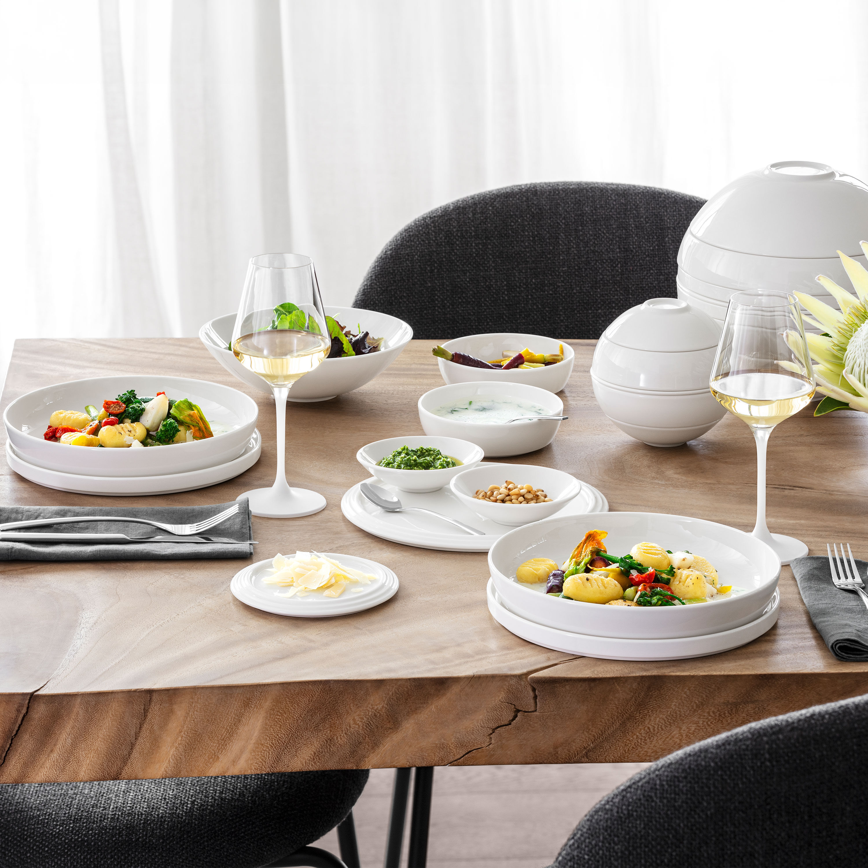 La Boule Dinnerware set White, Premium Porcelain