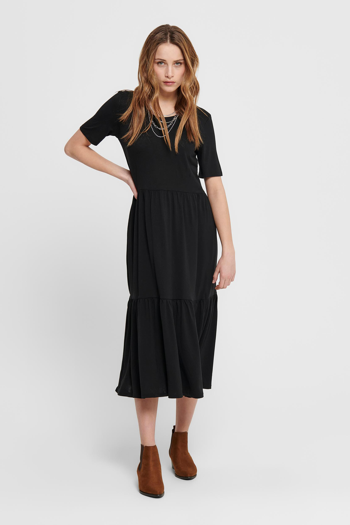 Vestido midi de manga curta