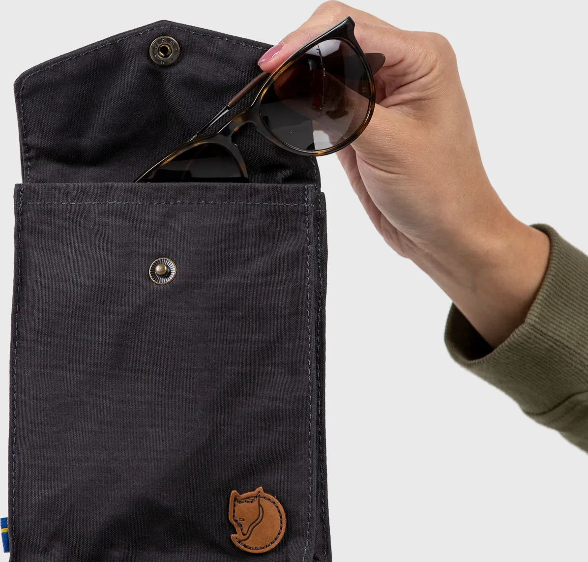 Fjällräven Pocket Super Grey