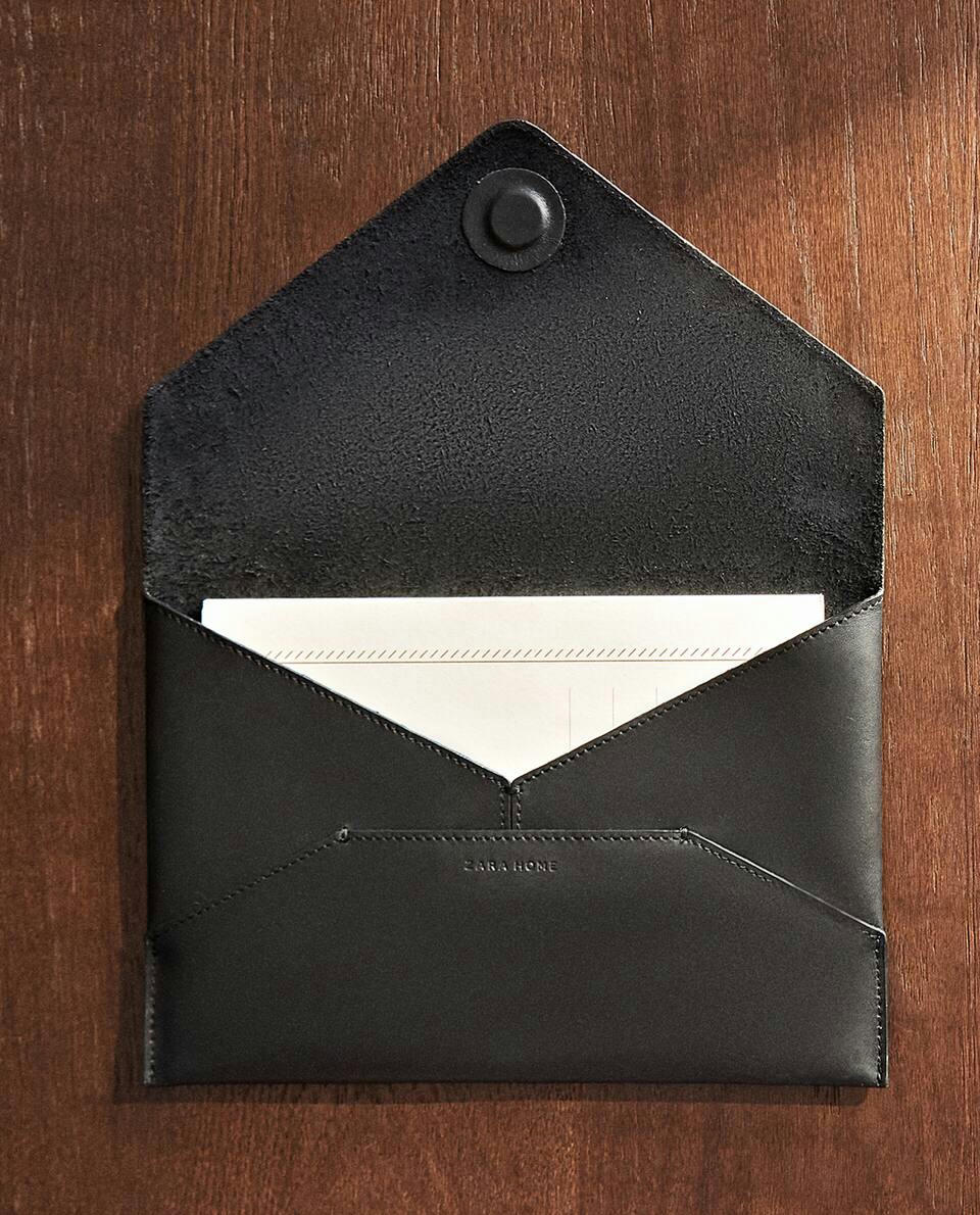 Clutch porta-documentos em couro