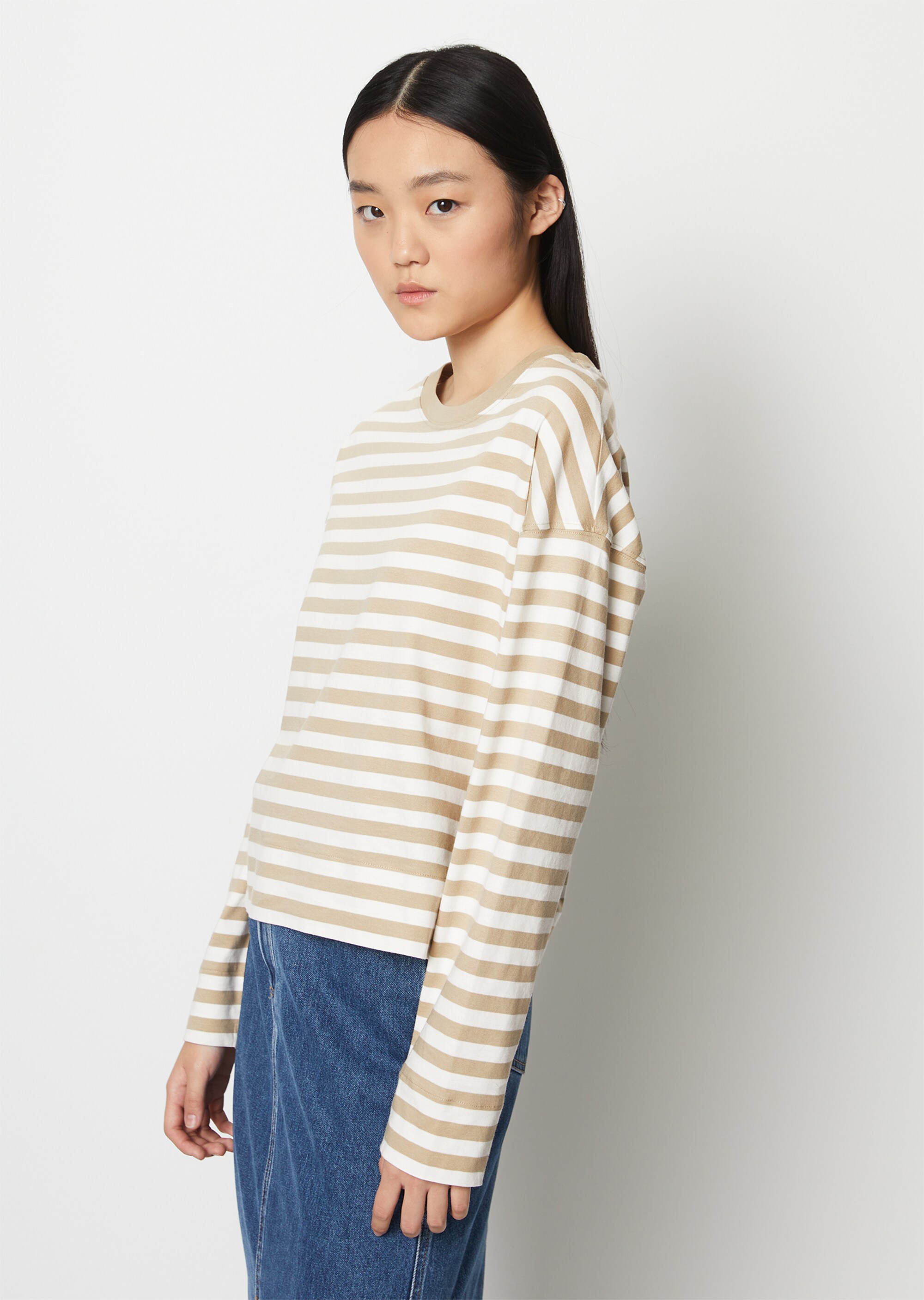 Ringel-Longsleeve loose aus garngefärbter Bio-Baumwolle
