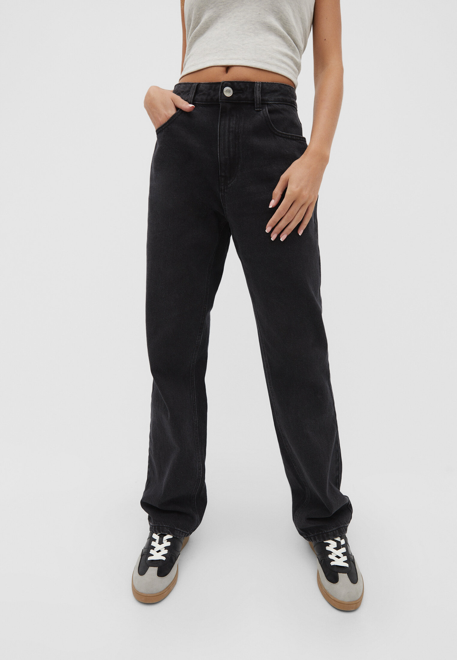 calça jeans de corte reto
