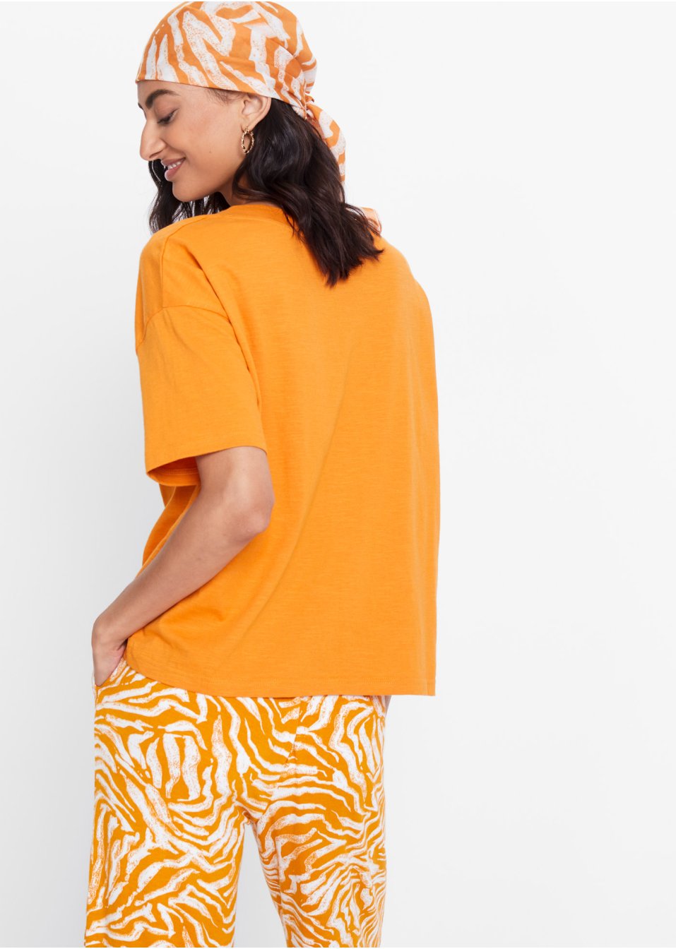 T-shirt avec décolleté en V plongeant