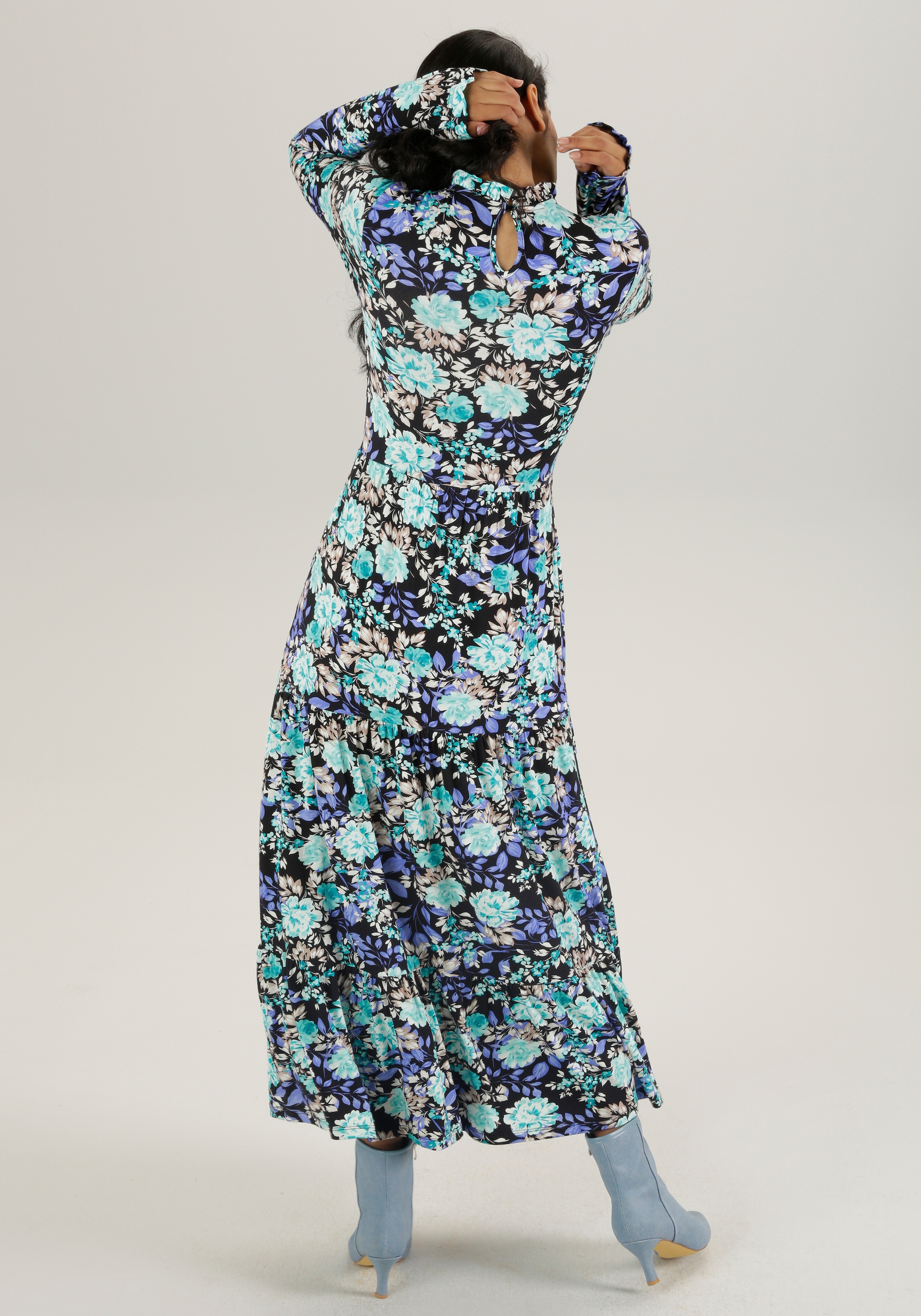 Aniston SELECTED Maxikleid mit romantischem Rosendruck und Rüschenverzierung