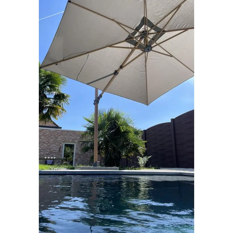 4-Seasons zweefparasol Siesta Premium 3x3 m. - woodlook/charcoal   voet en hoes