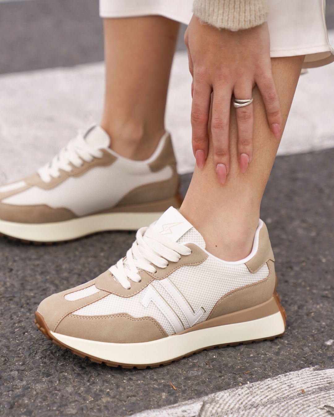 Basket femme camel à lacets - CL77 CAMEL