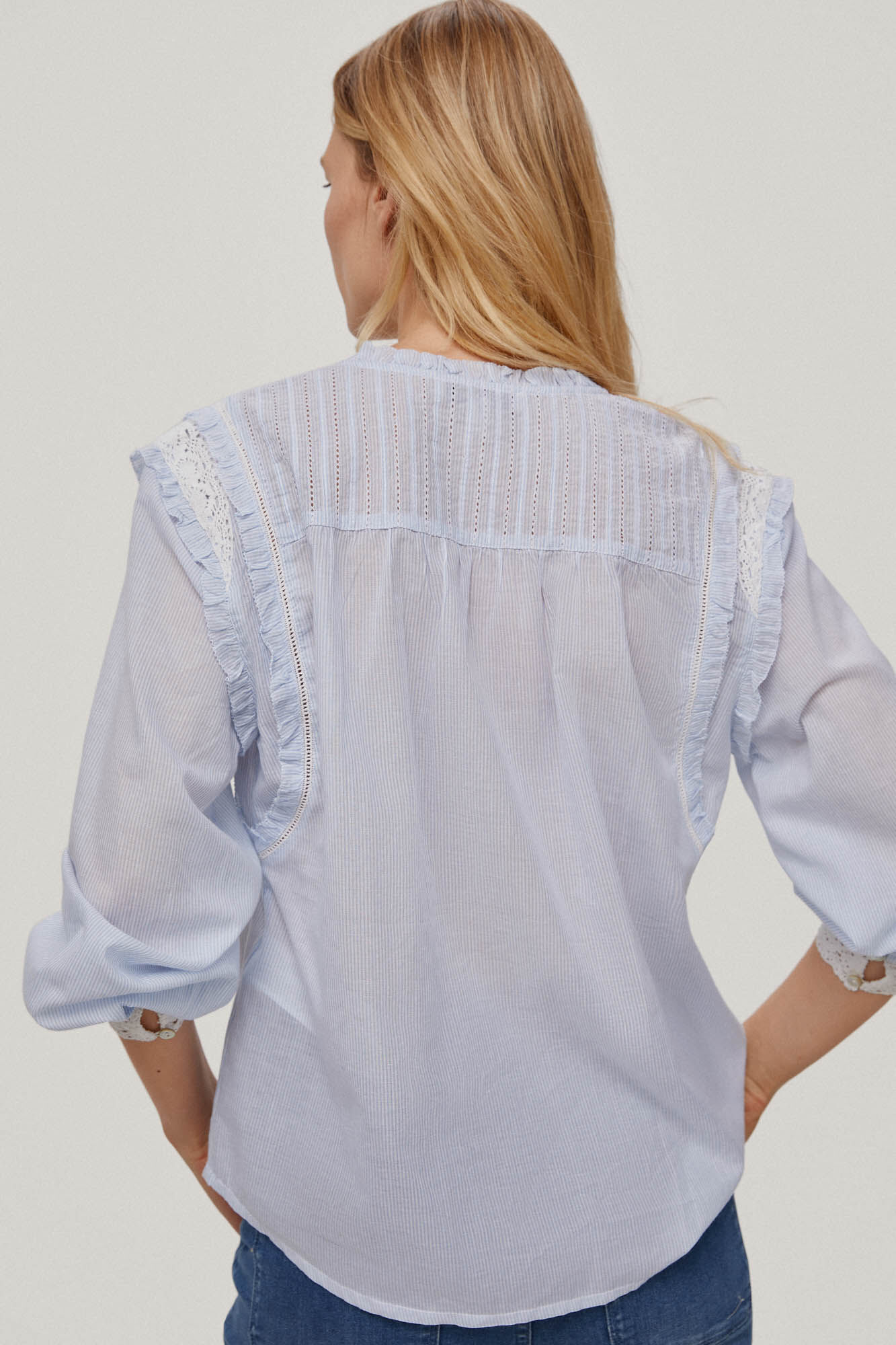 Blusa listrada com laços - Azul