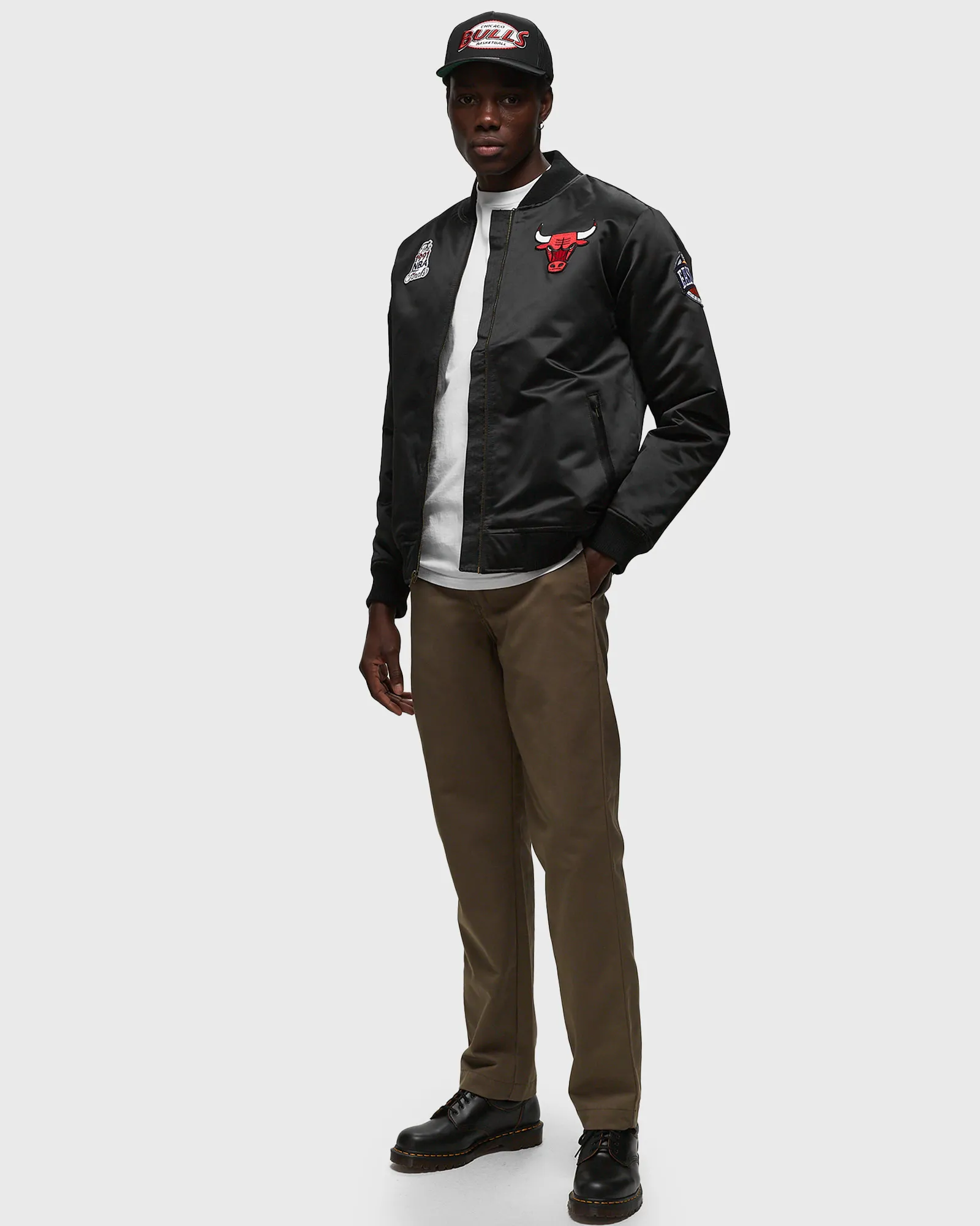 Mitchell & Ness NBA SATIN BOMBER JACKET CHICAGO BULLS