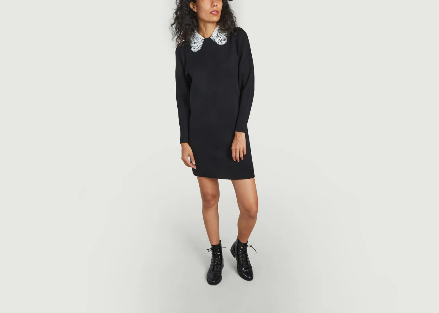 Robe courte en maille et col dentelle Chanty Suncoo