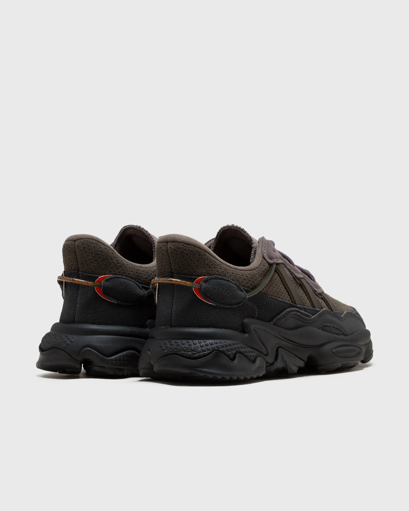 Adidas OZWEEGO TR