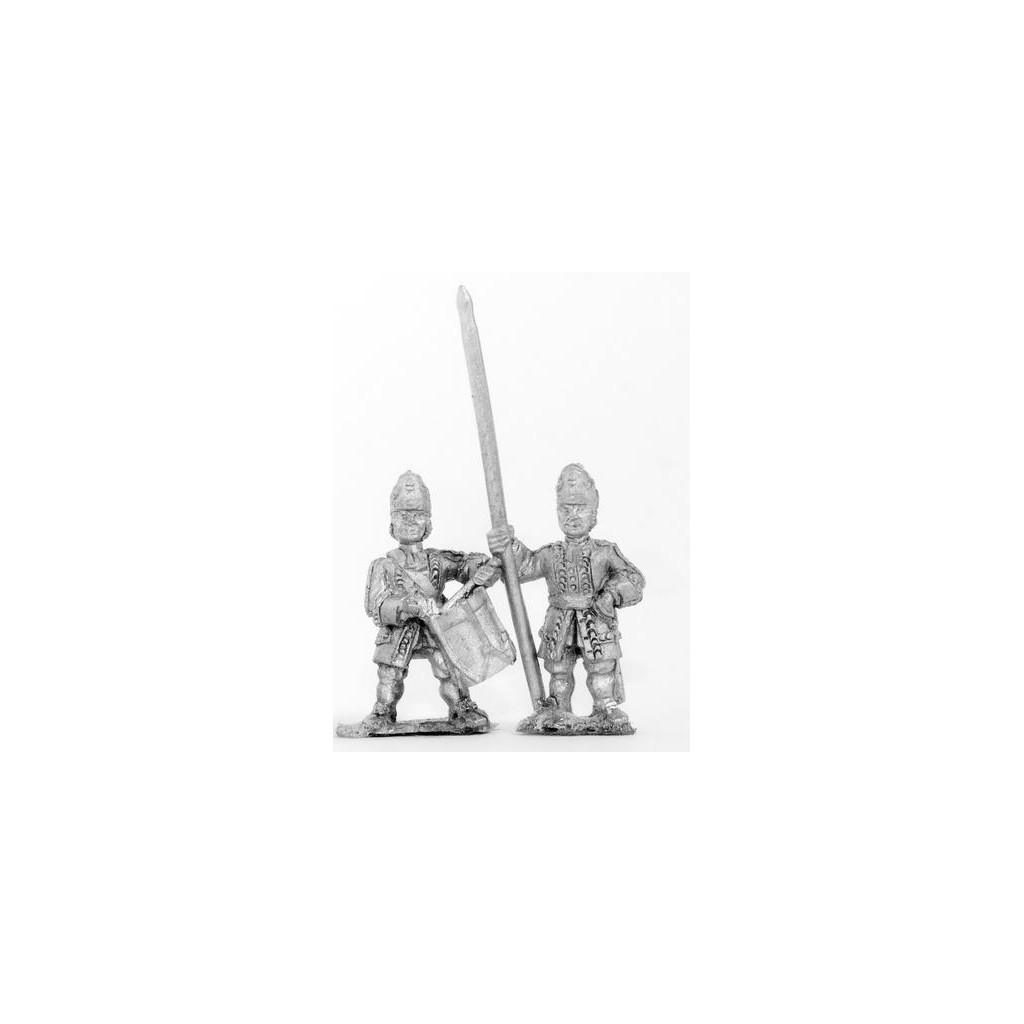 European Armies: Command: Grenadier Officer, Standard Bearer & Drummer in Low Mitre Cap (Bradenburg, Bavaria, Prussia)