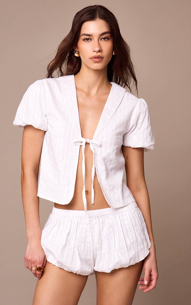 Blanc Blouse En Coton Brodé À Nouer Sur Le Devant
