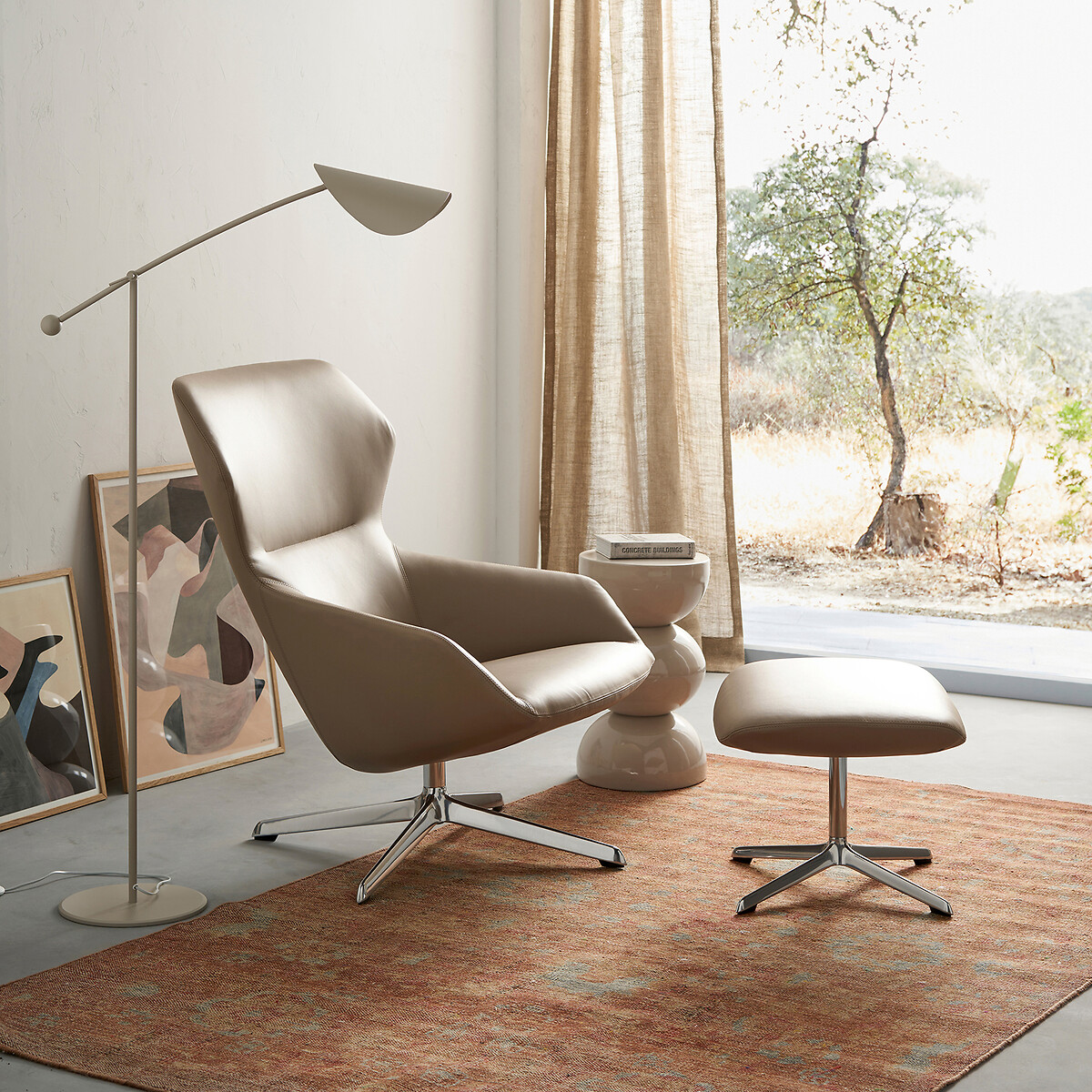 AM.PM<br>Poltrona giratória relaxante em couro de flor integral, Archie