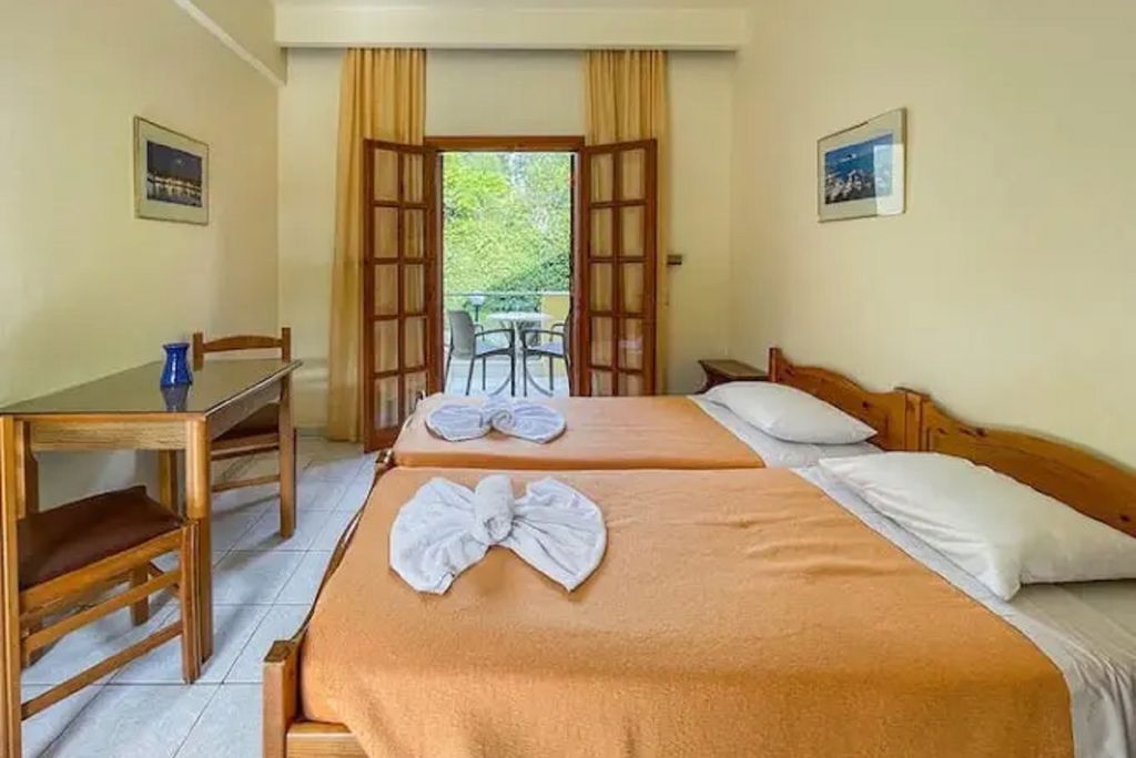 Maria Lambis Apartments Logies - Hotel
