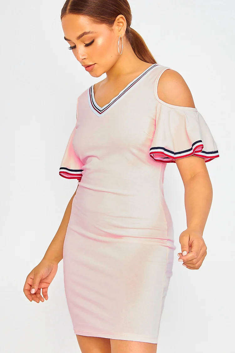 Robe rose épaules dénudées à bandes