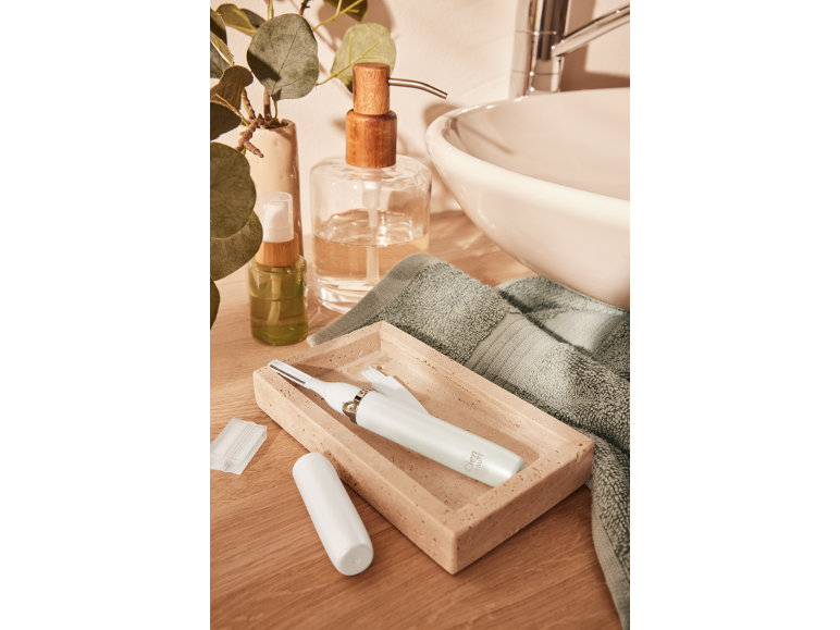 2-in-1 trimmer