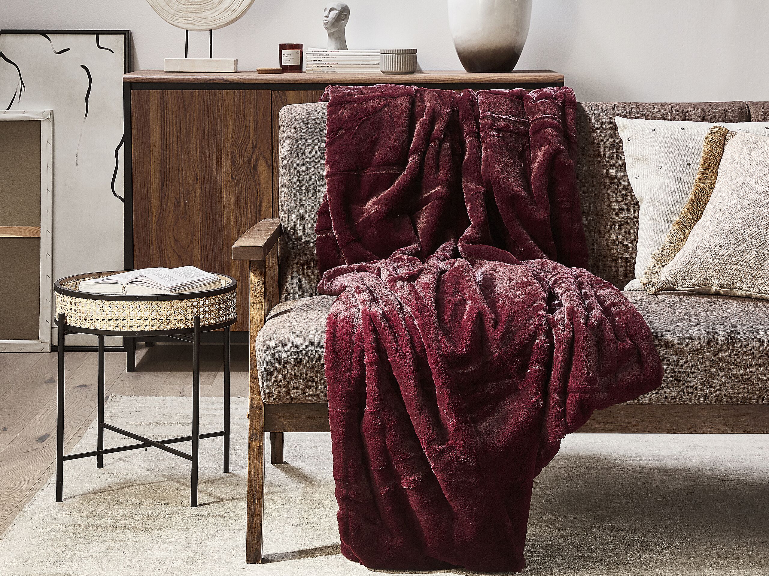 Beliani - TANTAN - Plaid - Bordeaux - 150 x 200 cm - Polyester