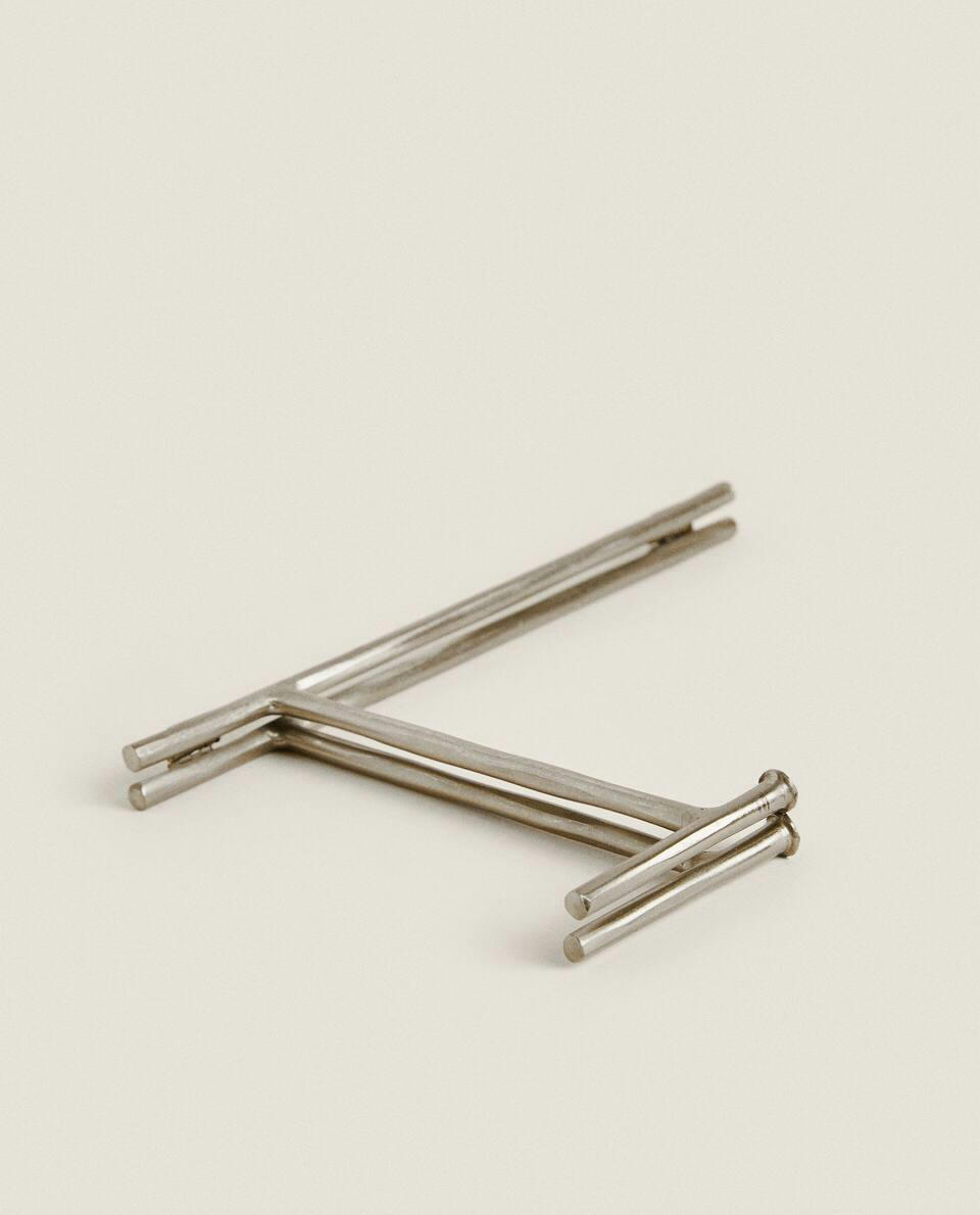 SUPORTE DE METAL