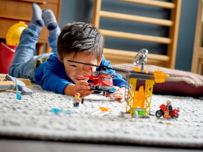 LEGO Reddingshelikopter (60281)