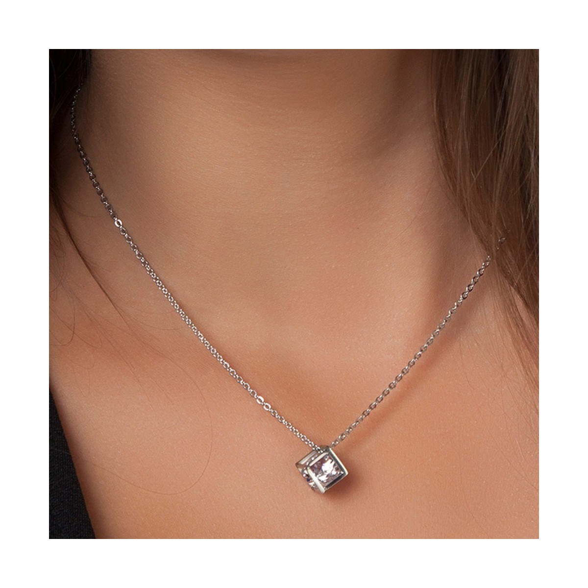 Collier SC Crystal orné de cristaux scintillants