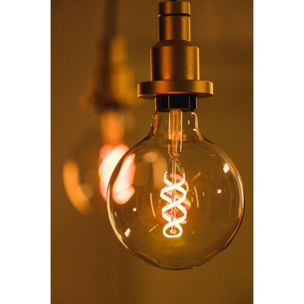 LYSPÆRE LEDVANCE SMART+ WIFI RGBW E27 4,5W