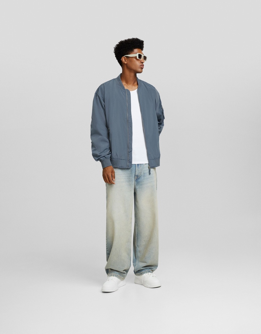 Jaqueta bomber técnica leve