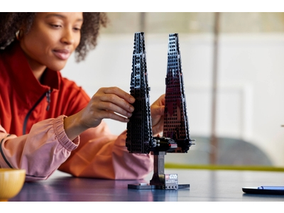 LEGO Kylo Rens Command Shuttle (75406)