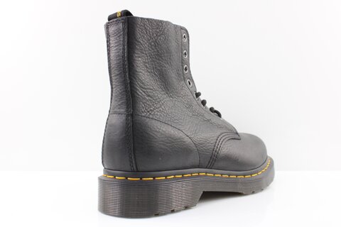 Dr. Martens Boots & Stiefel