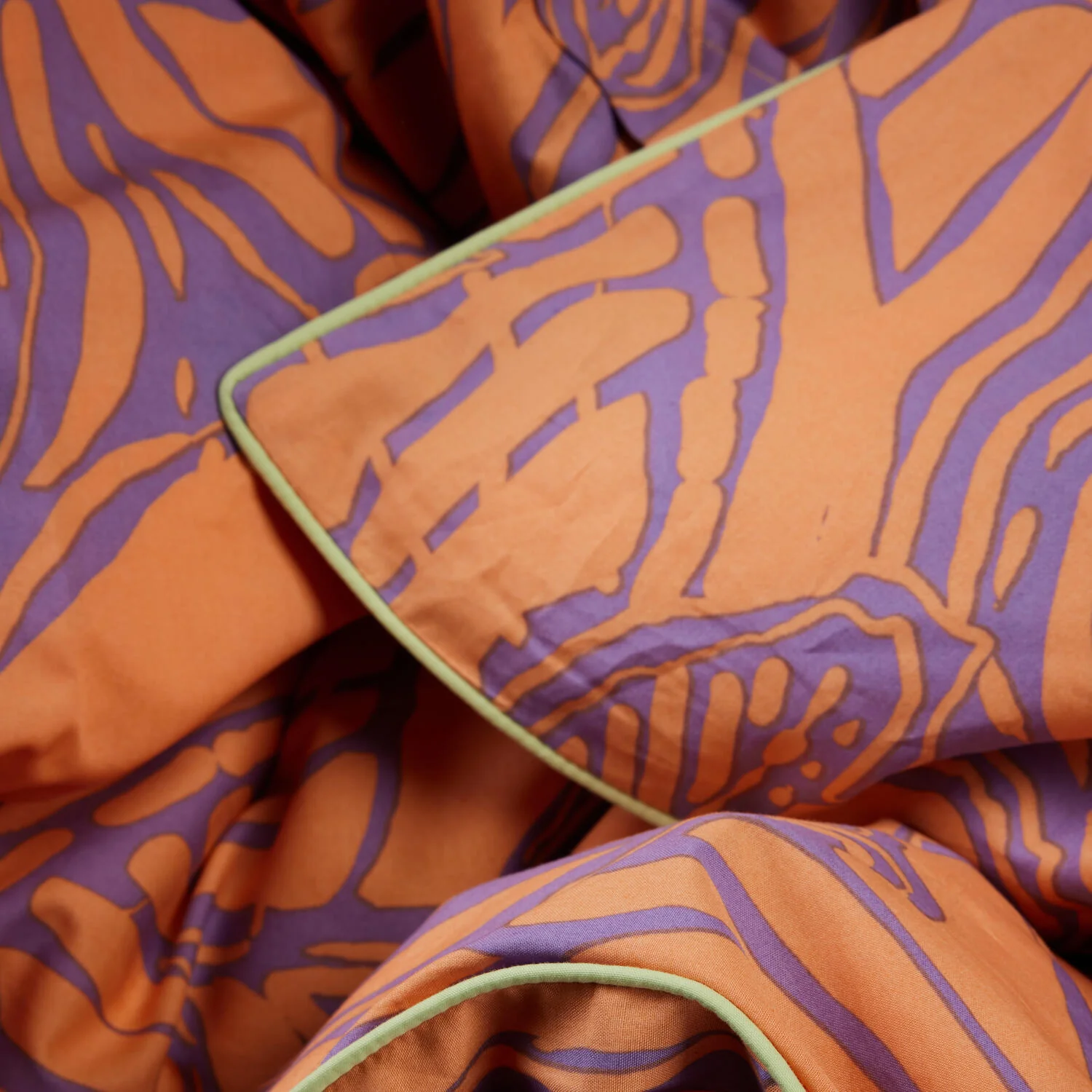 Bahne Interior  Leafs m/piping sengetøj - orange/lilla