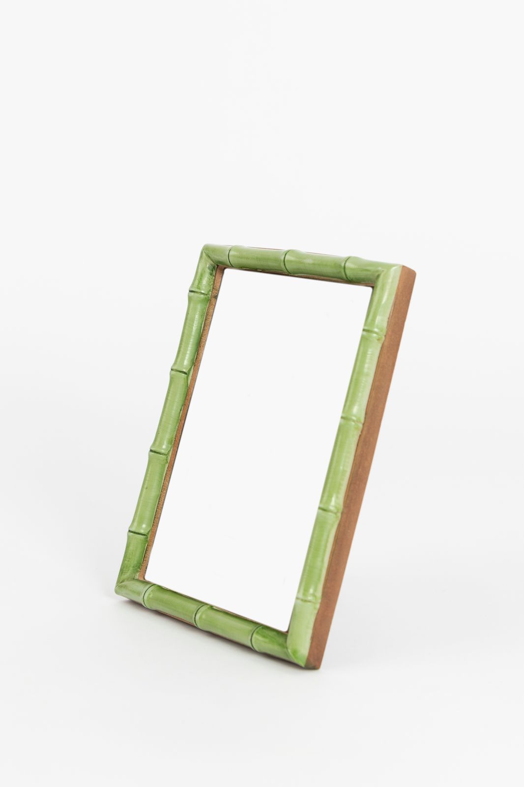 Groen resin fotolijstje met bamboe rand