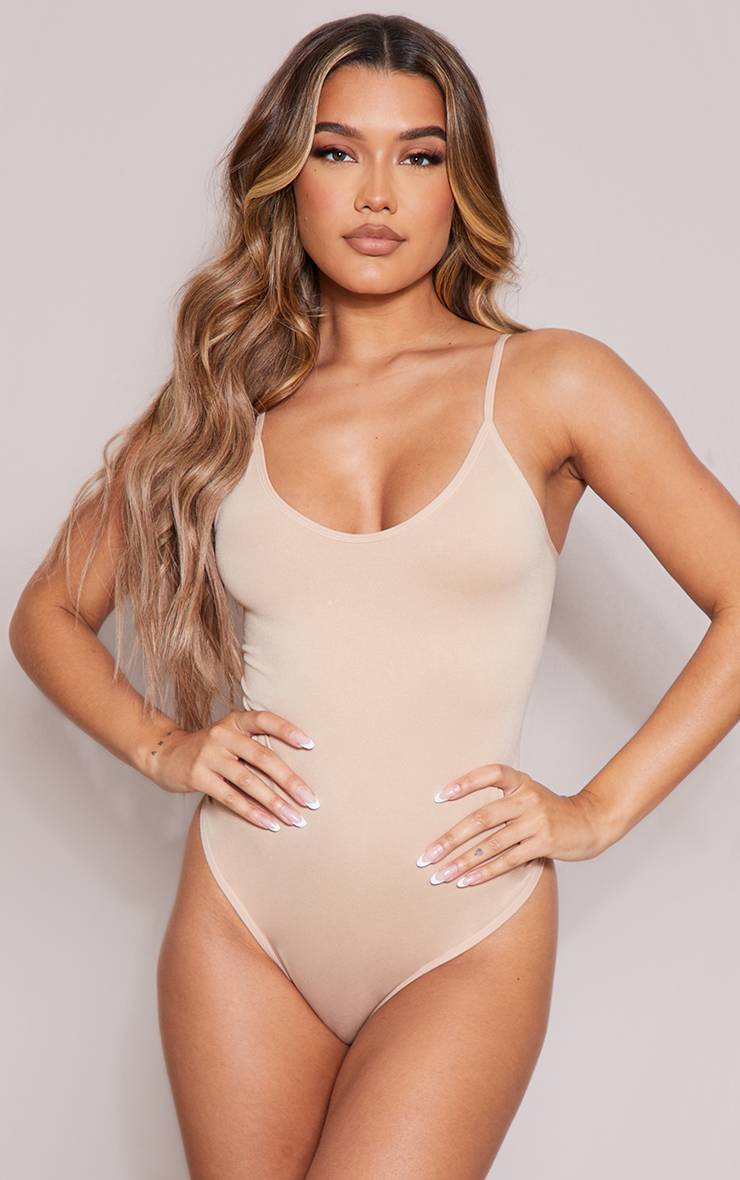 Nude Body String Sculptant Gainant