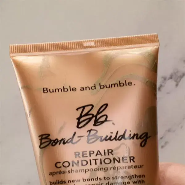 Condicionador Reparador e Reconstrutor de Ligações Bumble and Bumble 200ml