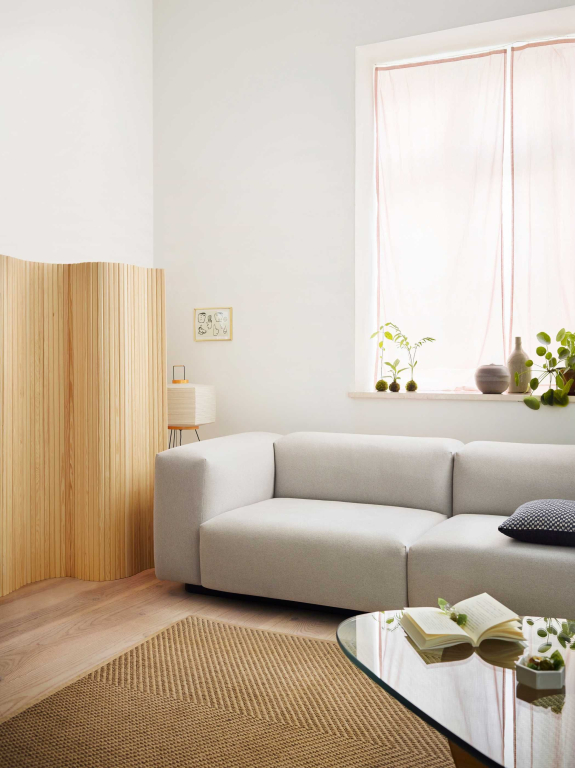 Vitra Noguchi Coffee Table salontafel met eiken onderstel
