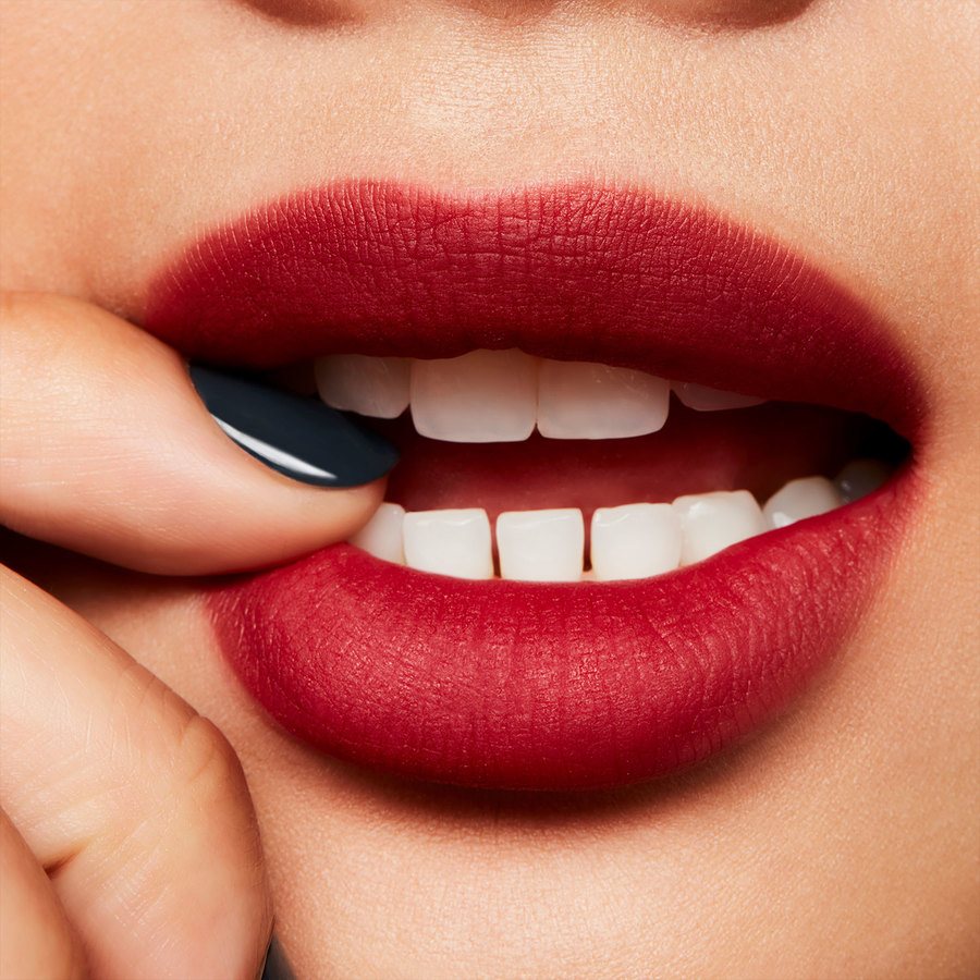 MAC Powder Kiss Liquid Lipcolour 12 Make Love To The Camera 5ml
