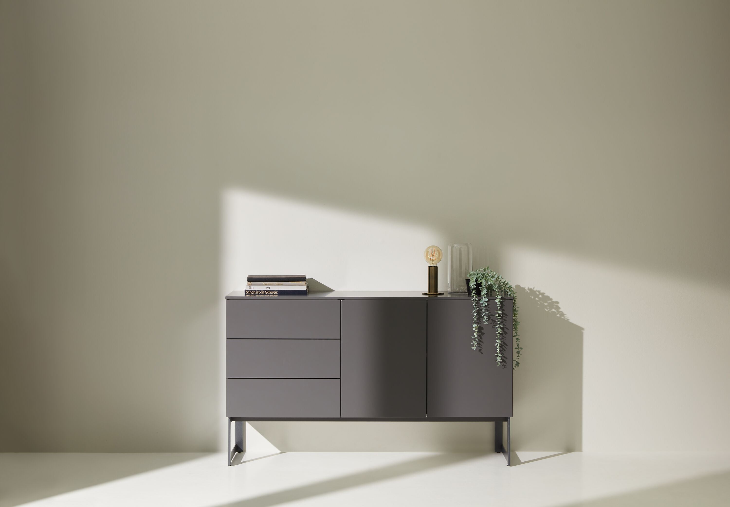 TILL Sideboard - Dunkelgrau / B: 140.0 cm x T: 41.0 cm x H: 83.8 cm