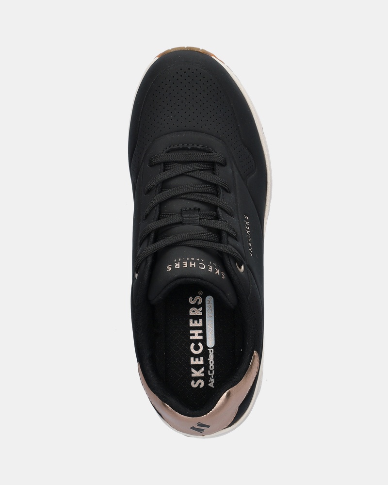 Skechers Uno Wedge Lage sneakers  - zwart